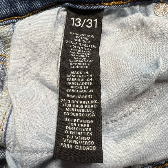 Kendall + Kylie Jean Shorts Size 13/31 - Picture 6 of 7